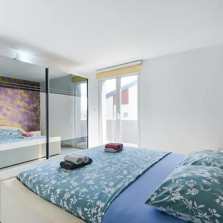 Mavracic Apartment